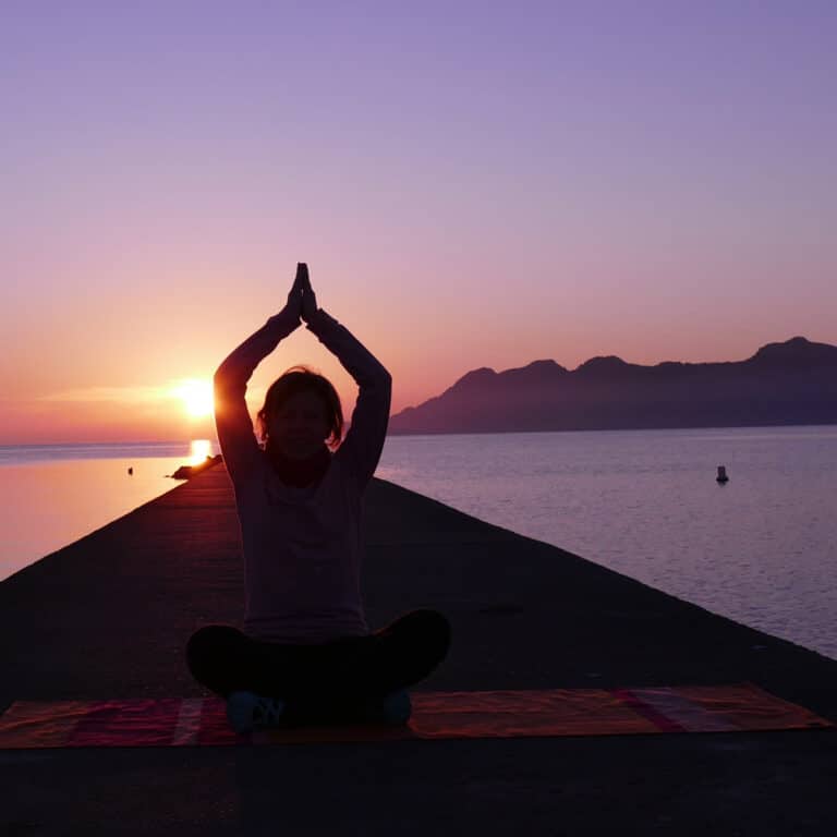 Magische Rauhnächte - Yoga bei Sonnenaufgang am Meer